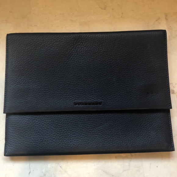 Authentic Burberry Clutch/iPad Cover - Picture 1 of 6
